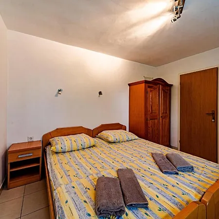 Gorgeous In With View * Viganj