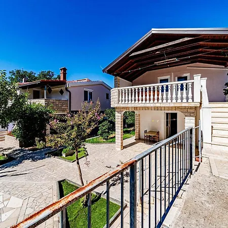 Gorgeous In With View Viganj