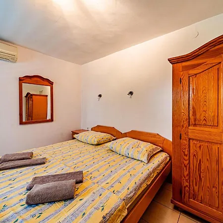 Apartman Gorgeous In With View Viganj