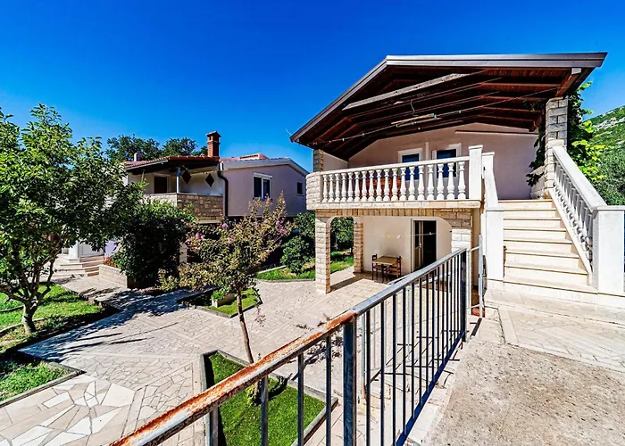 Gorgeous In With View Viganj